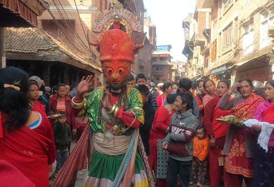 Tour privado por Nepal con guía en español